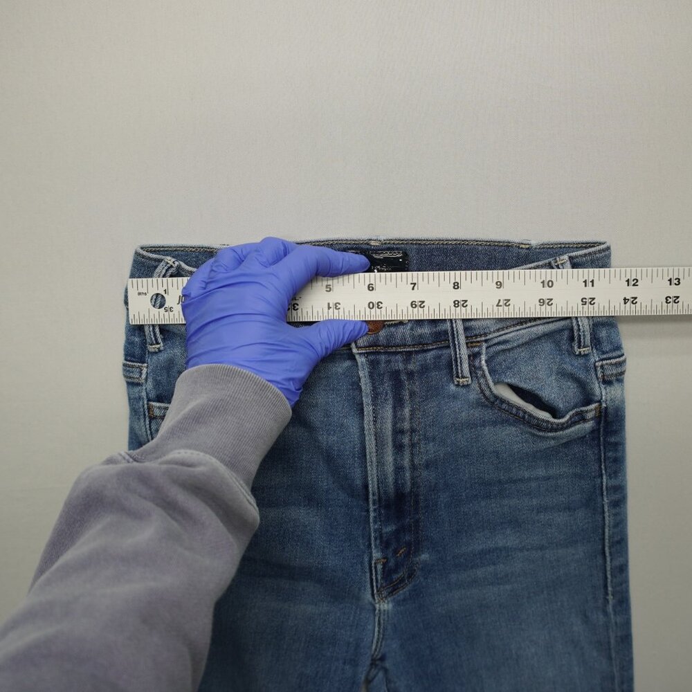 Mother the Hustler Ankle Fray Jeans in Satisfaction Guaranteed Size 24 - Picture 9 of 15